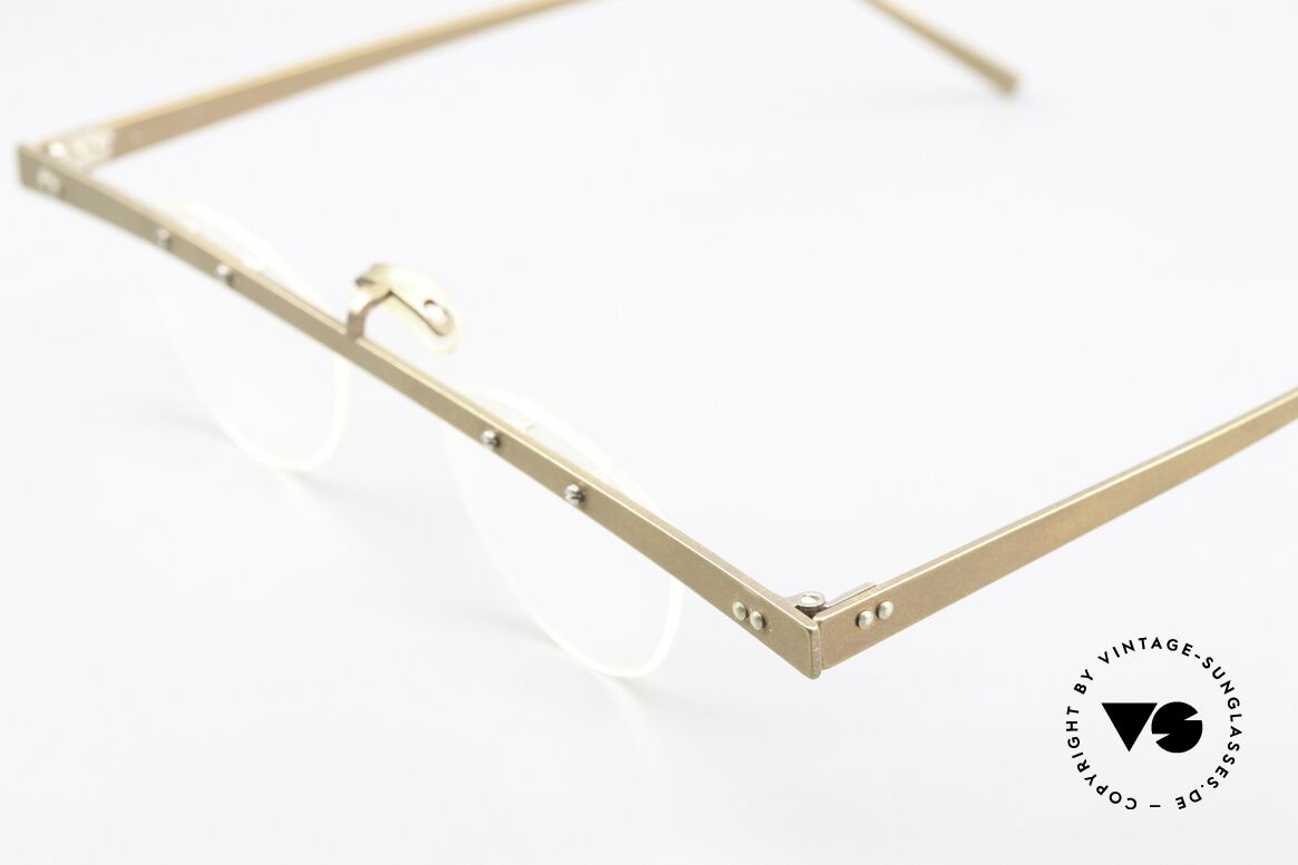 Theo Belgium Tita IV 9 Extraordinary Vintage Glasses, the clear DEMO lenses are fixed with screws at the frame, Made for Men and Women