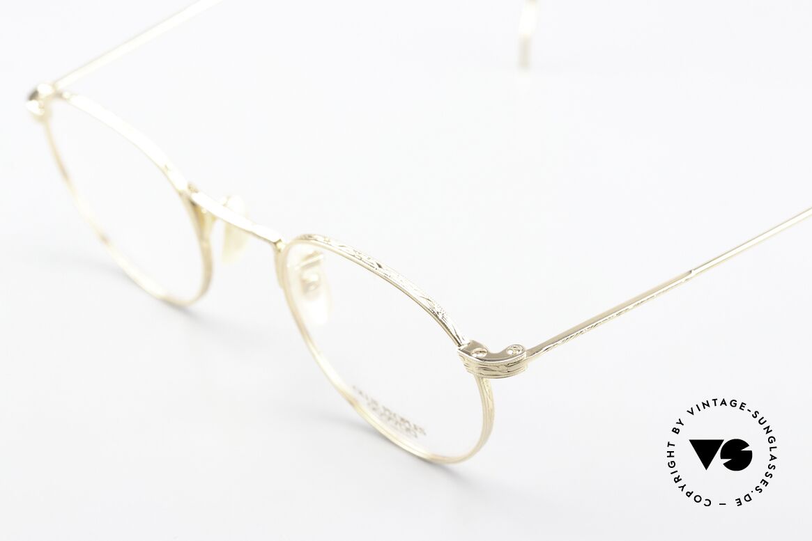 Oliver Peoples Ollie Extra Small Panto Glasses, combined with the intellectual styling of the 1960's, Made for Men and Women