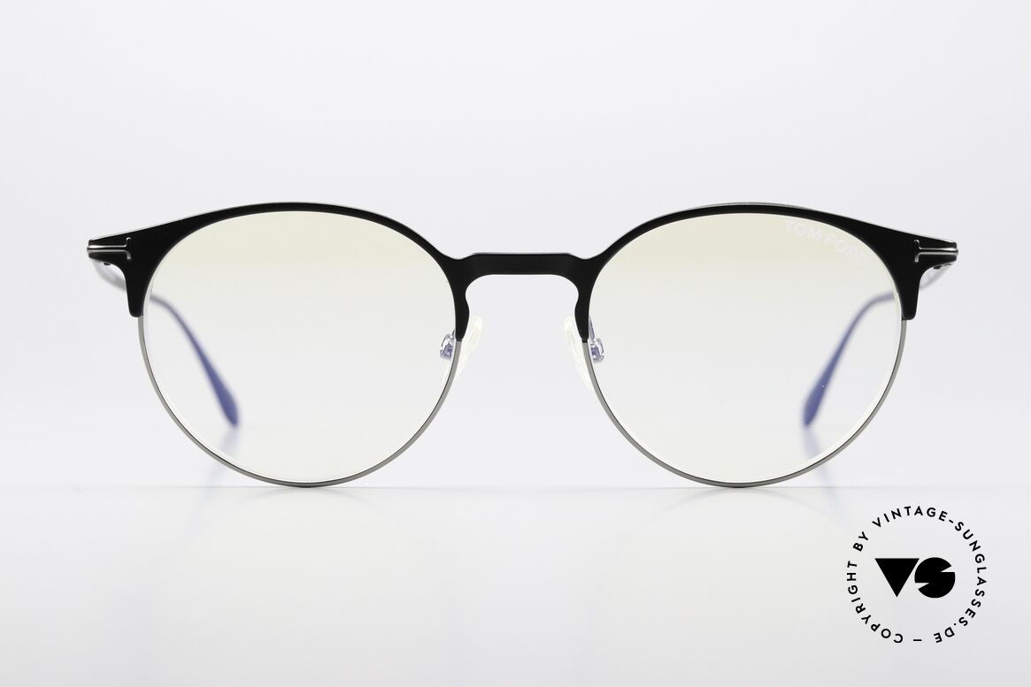 Tom Ford TF5548 Unisex Panto Designer Specs, very elegant and high-quality frame, made in Italy, Made for Men and Women