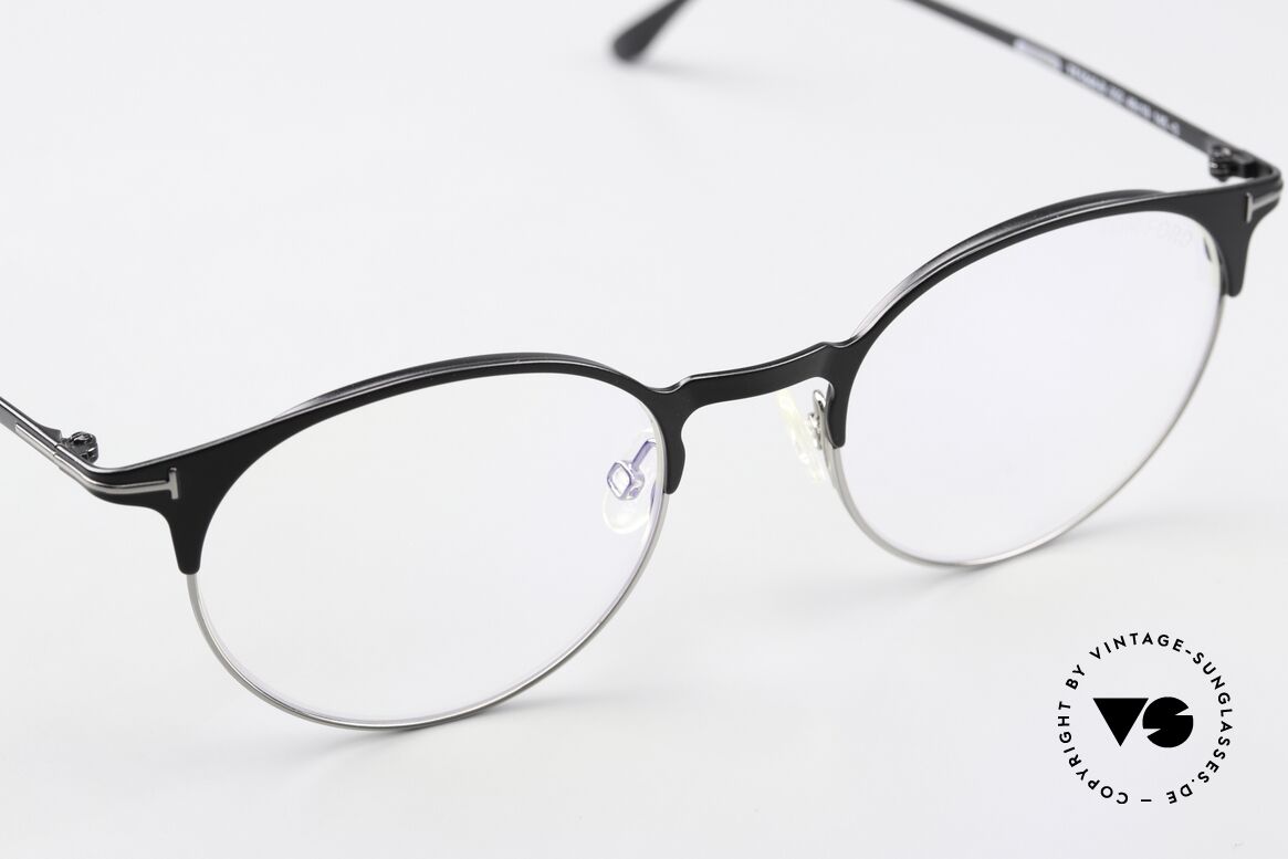 Tom Ford TF5548 Unisex Panto Designer Specs, unworn original from the 2019 Tom Ford collection, Made for Men and Women