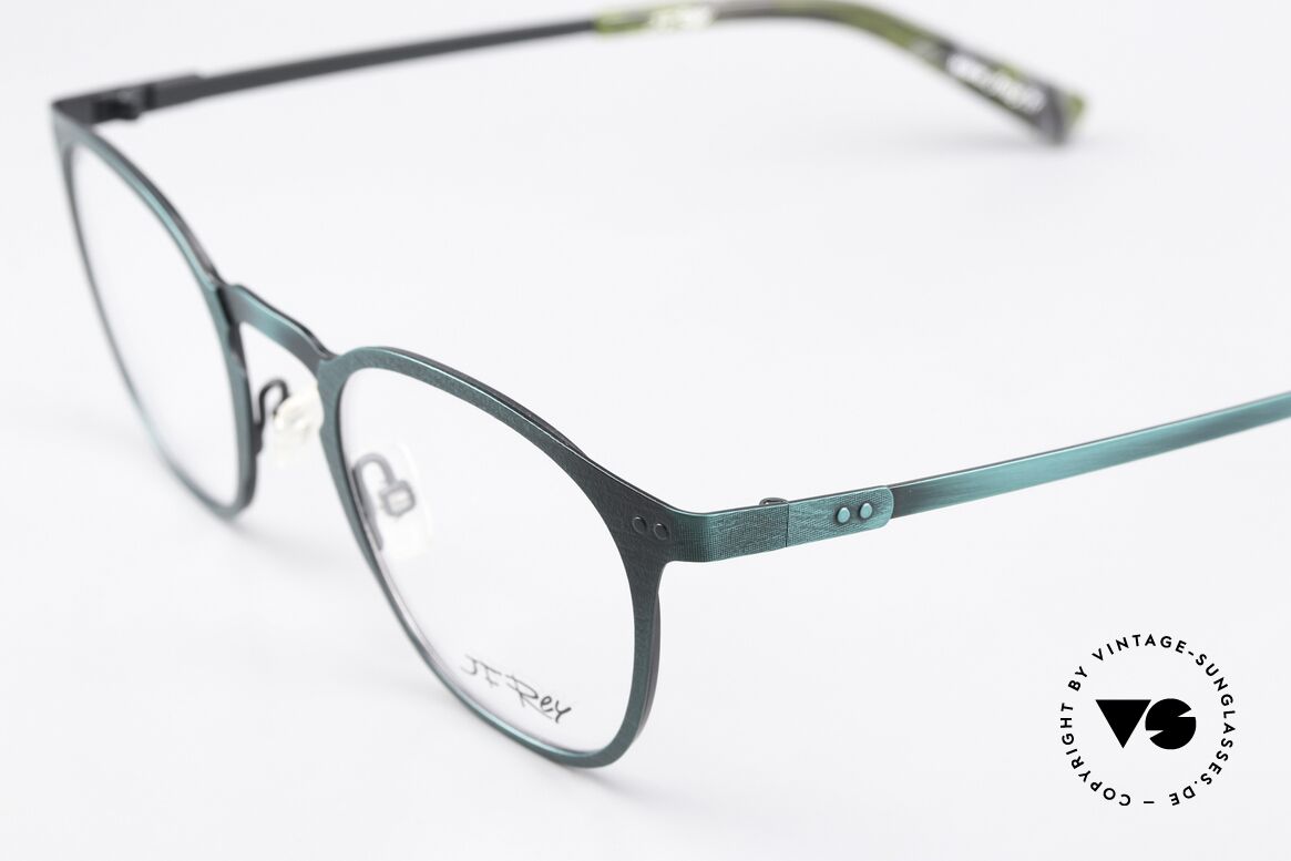 JF Rey JF2736 Green Metallic Frame Finish, for minimalist styles and innovative frame materials, Made for Men and Women