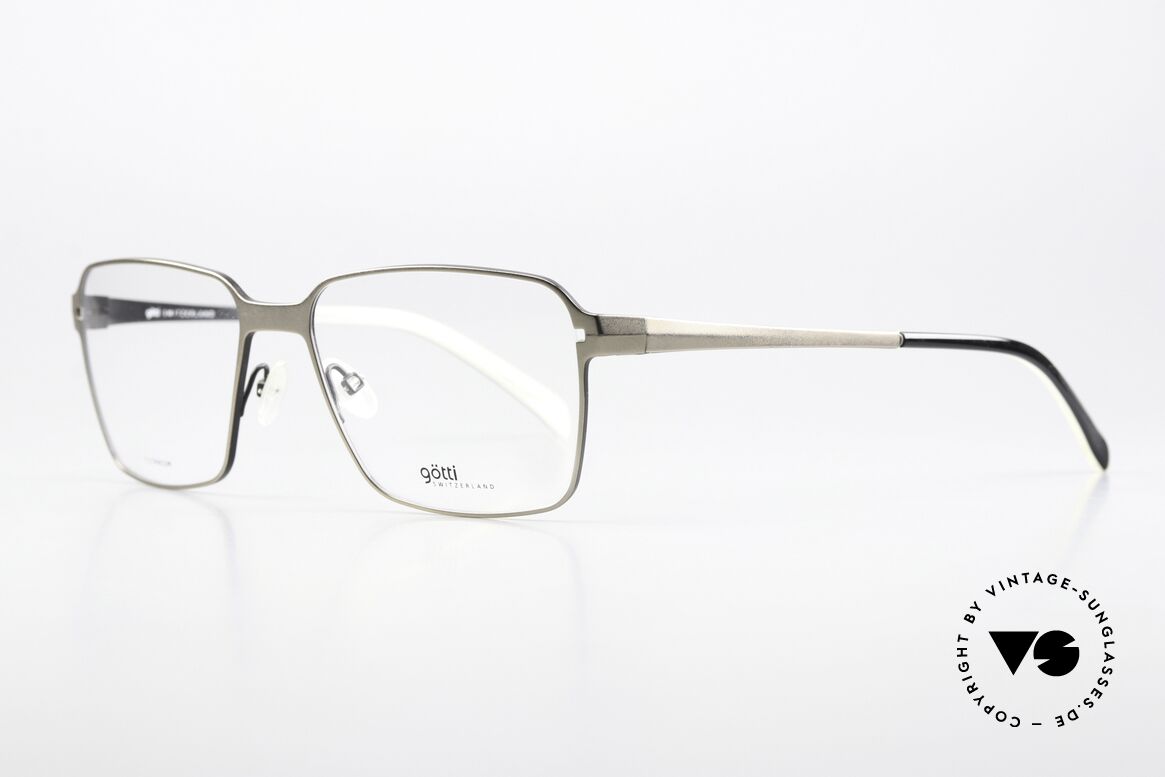Götti Yvo Striking Titan And Black, technical precision and aesthetic sophistication, Made for Men