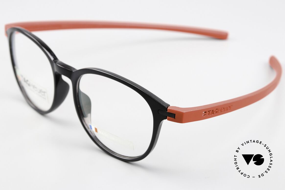 Tag Heuer 3953 Reflex Lightweight Frame Front, sporty and luxurious lifestyle for men; high-end, Made for Men