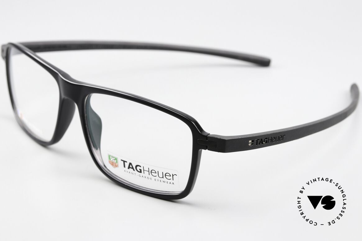 Tag Heuer 3952 Reflex Lightweight Frame Rubber, sporty and luxurious lifestyle for men; high-end, Made for Men