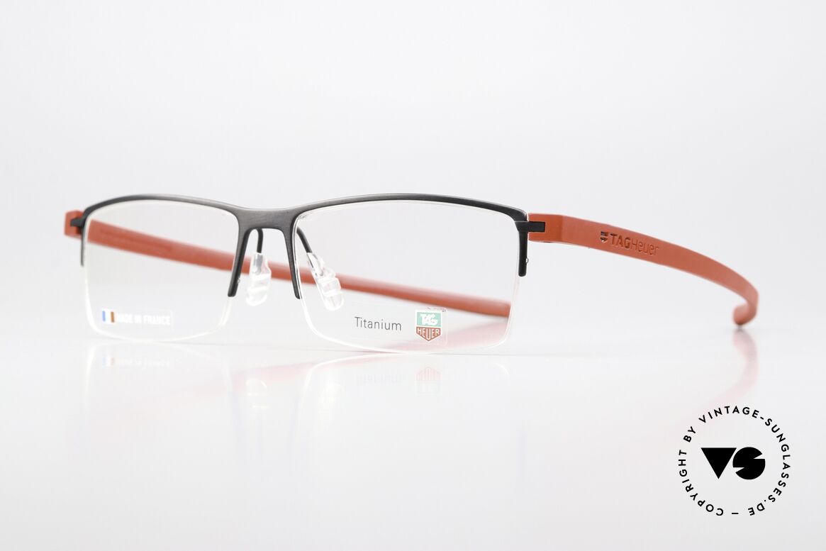 Tag Heuer 3921 Reflex Semi Rimmed Titanium Frame, with “racing” temples made of elastomer rubber, Made for Men