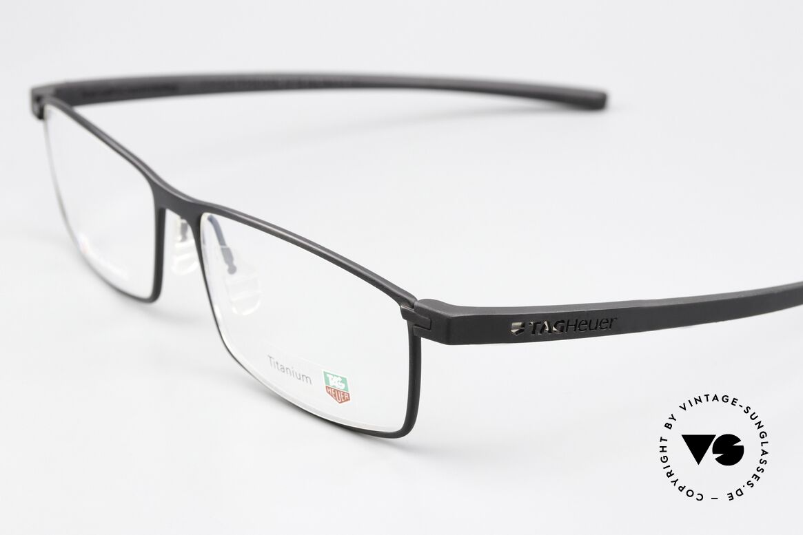 Tag Heuer 3901 Reflex Full Rimmed Titanium Frame, sporty and luxurious lifestyle for men; high-end, Made for Men