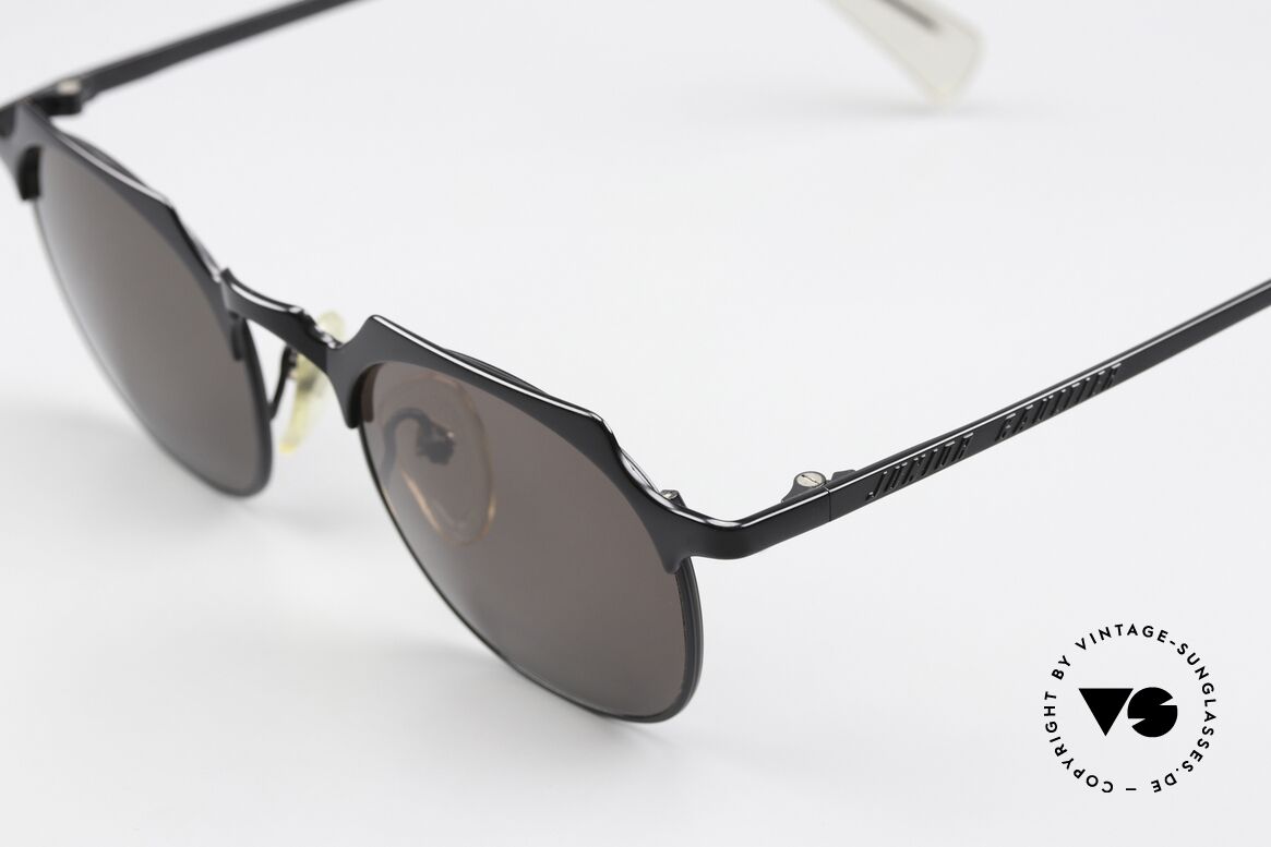 Jean Paul Gaultier 57-0171 90's Panto Designer Shades, high-class and timeless frame finish in matt black, Made for Men and Women