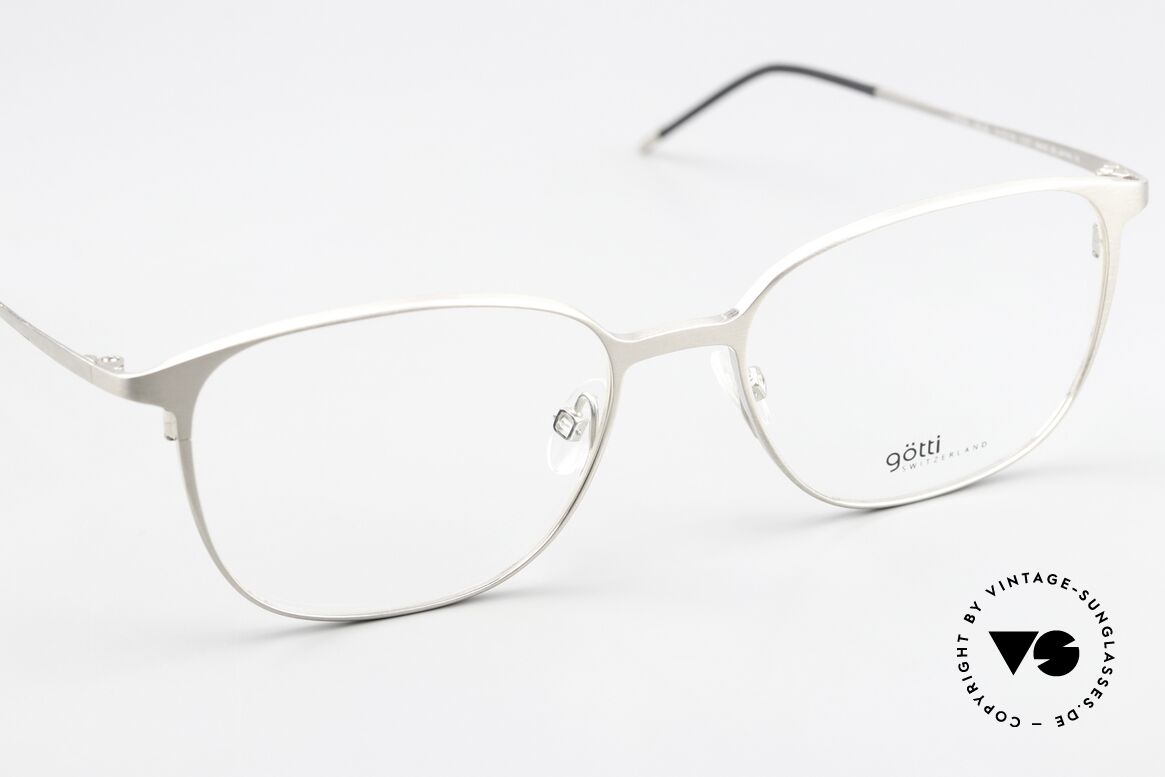 Götti Leos Comfortable Titanium Specs, unworn designer piece from 2016, with hard case, Made for Women