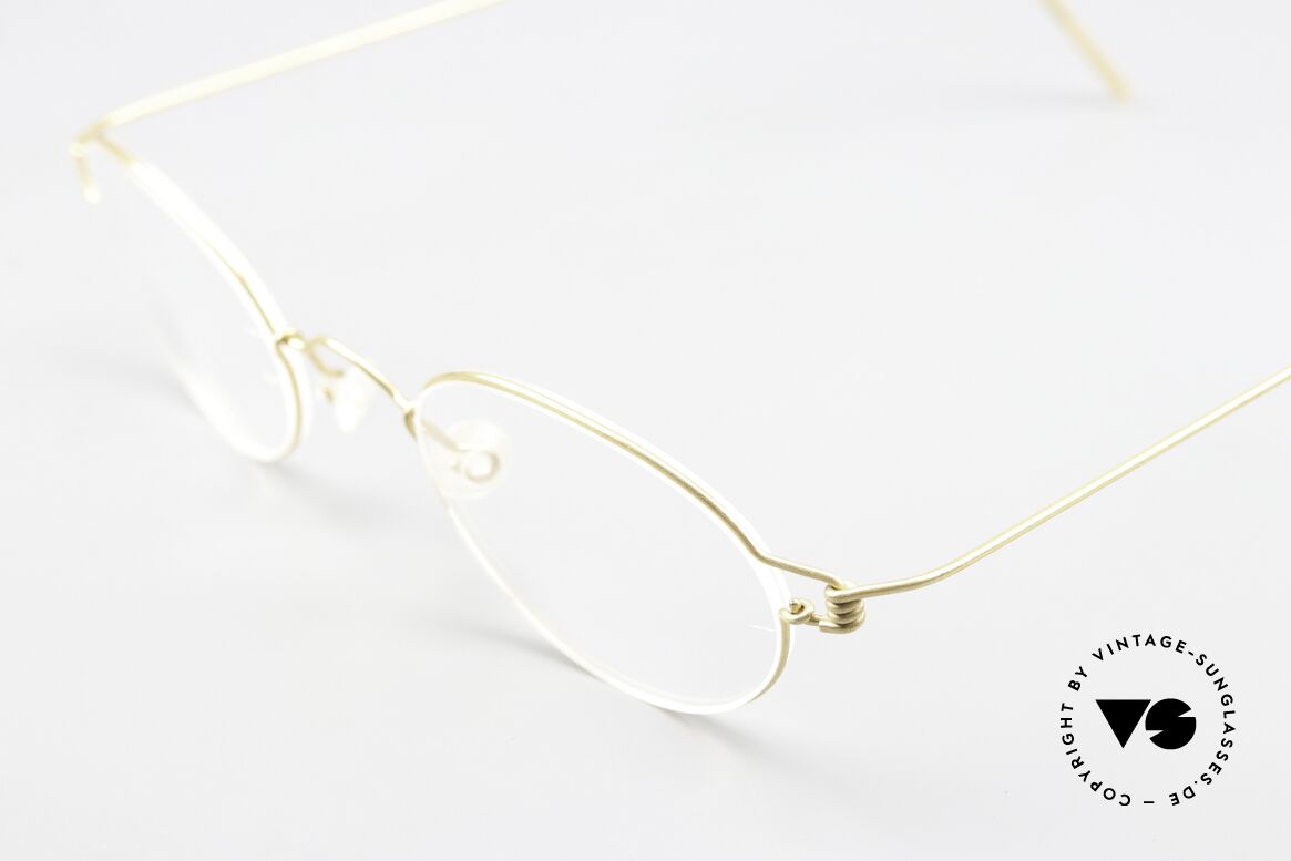 Lindberg Pyrus Air Titan Rim Oval Titanium Frame Unisex, extremely strong, resilient and flexible (and 3g only!), Made for Men and Women