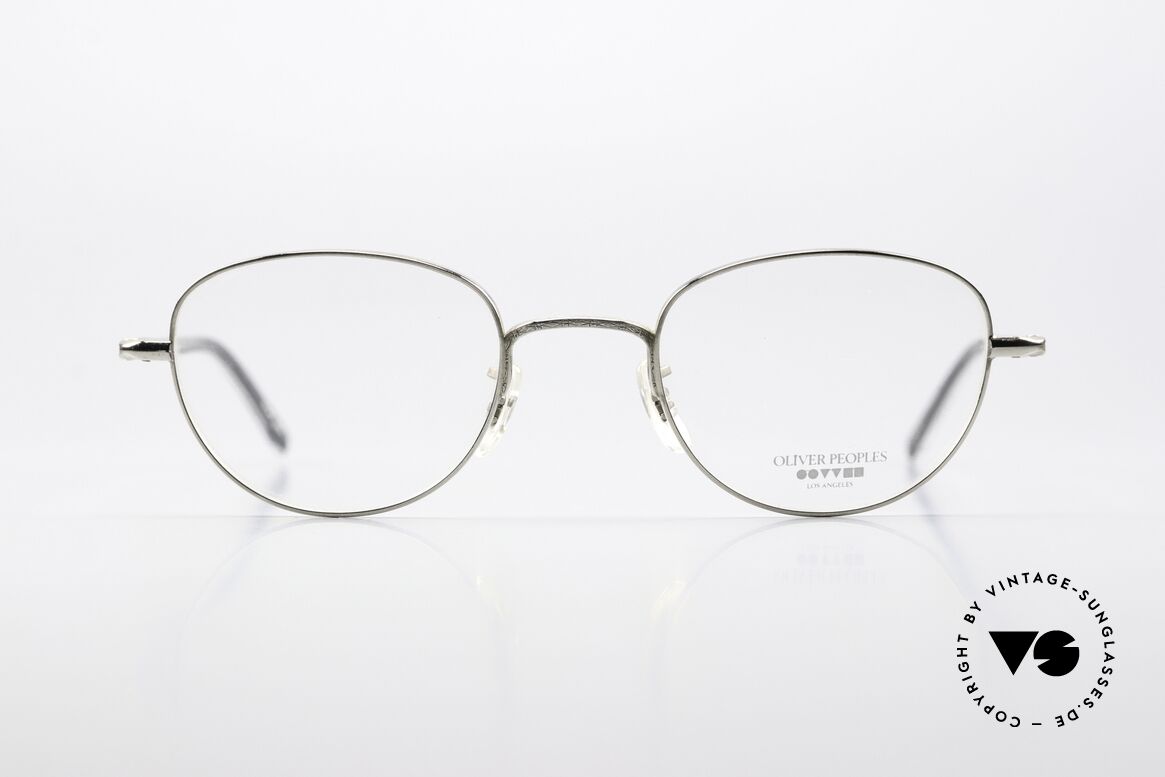 Oliver Peoples OP636 90's Specs Made in Japan, vintage Oliver Peoples eyeglasses from the late 90's, Made for Men and Women