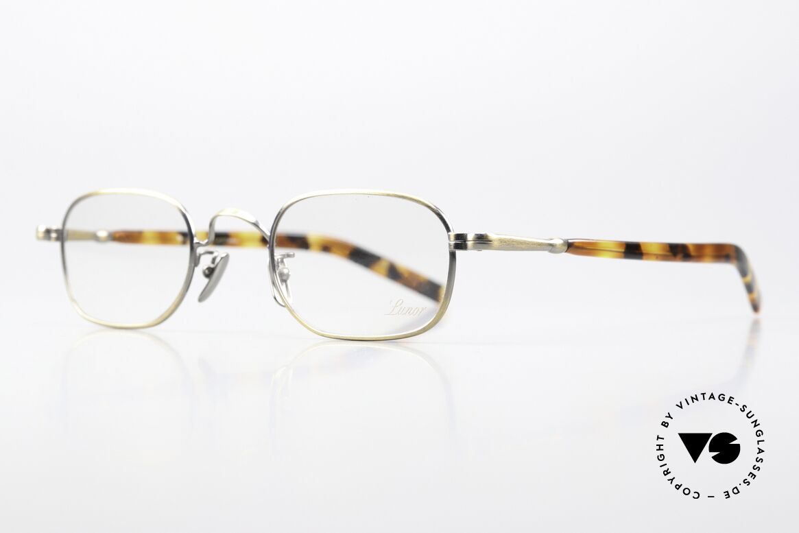 Lunor VA 105 Square Frame Antique Gold, without ostentatious logos (but in a timeless elegance), Made for Men and Women