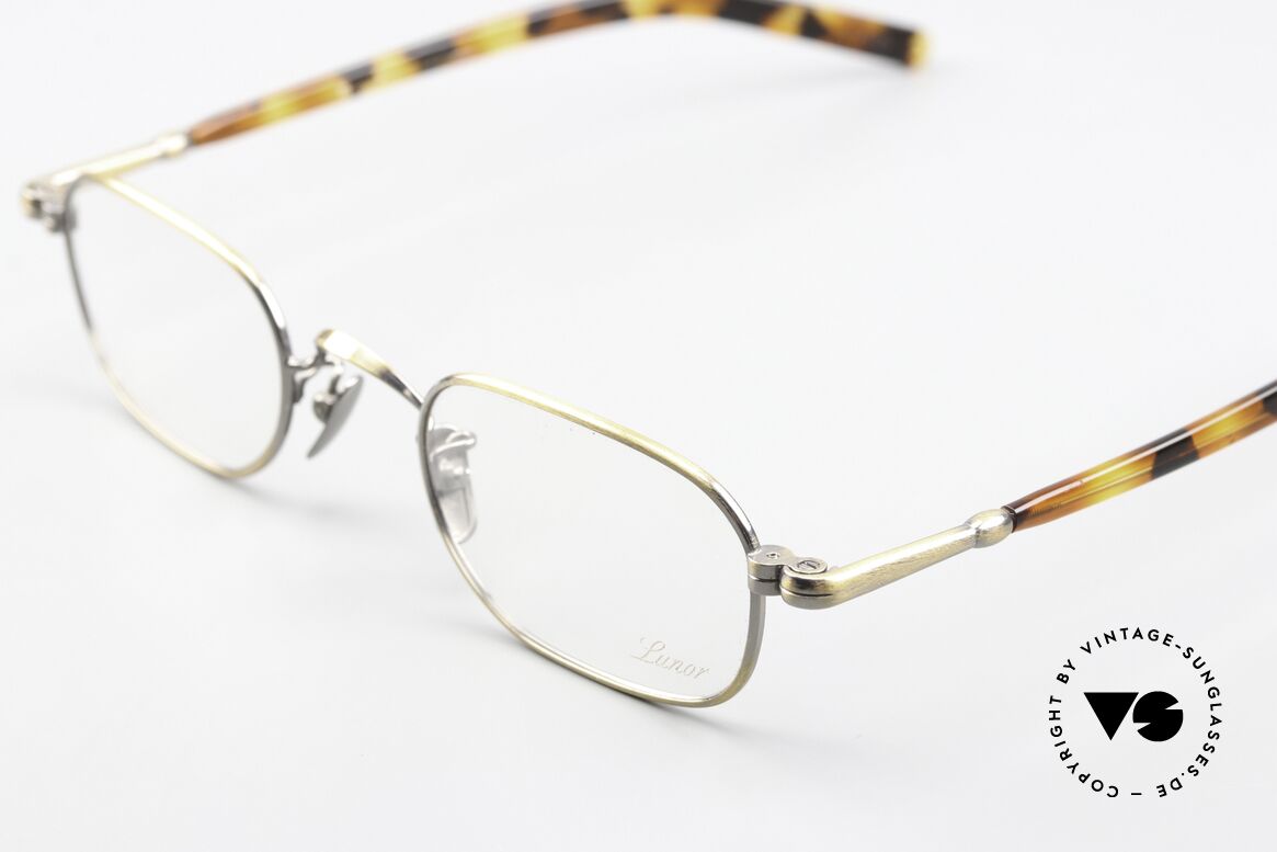 Lunor VA 105 Square Frame Antique Gold, model VA 105 = acetate-metal temples & titanium pads, Made for Men and Women