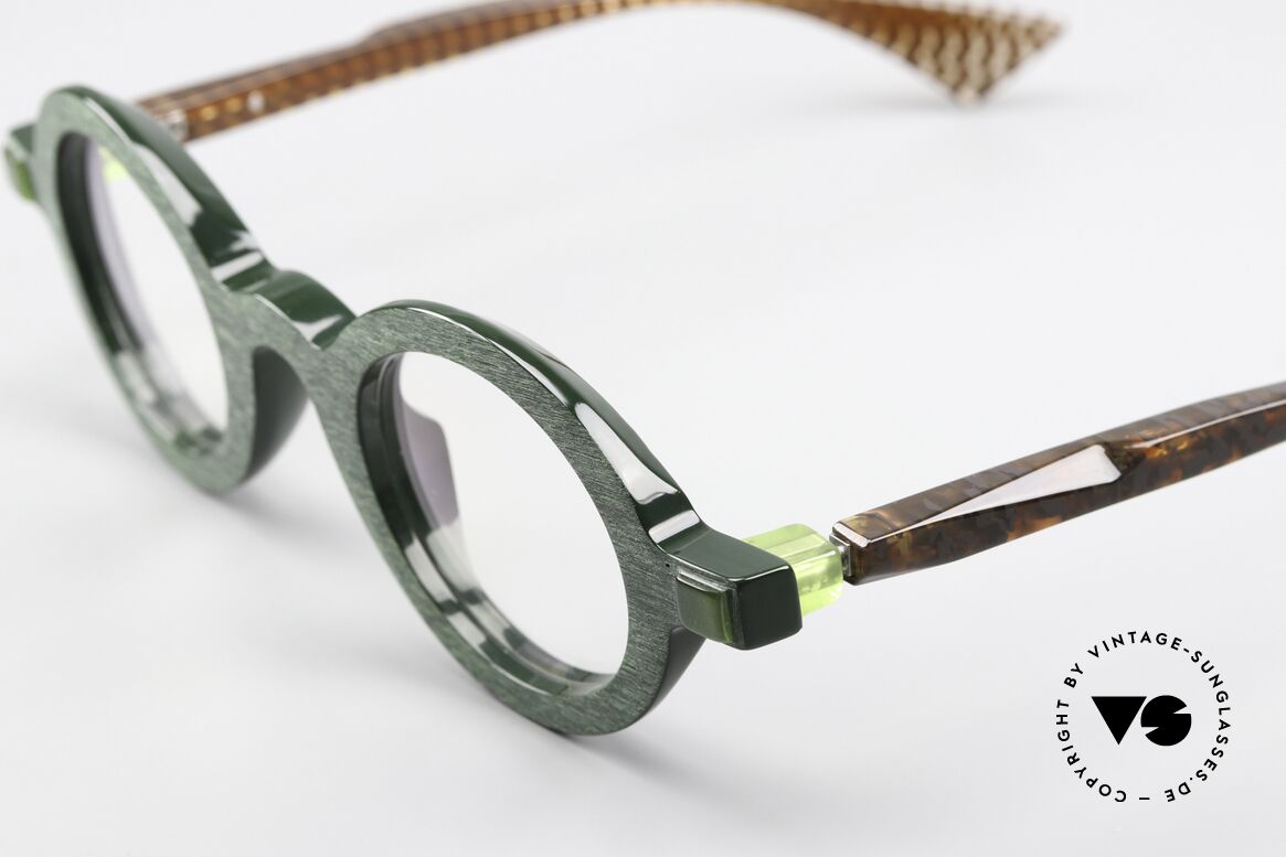 Piero Massaro 905 Round Designer Eyewear, combination of art & technology; spring hinges, Made for Men and Women