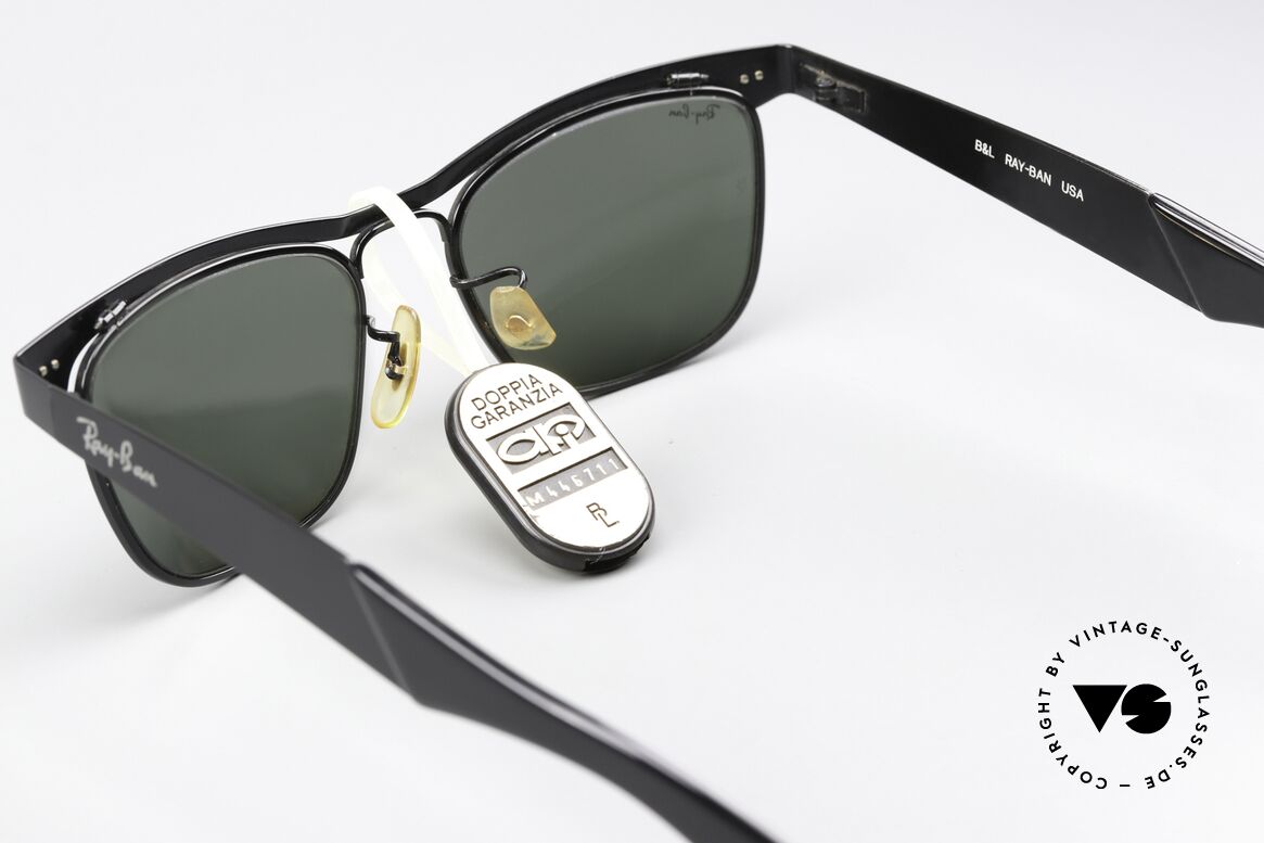 Ray Ban Wayfarer Metal Rare Old Vintage Shades, Size: medium, Made for Men and Women