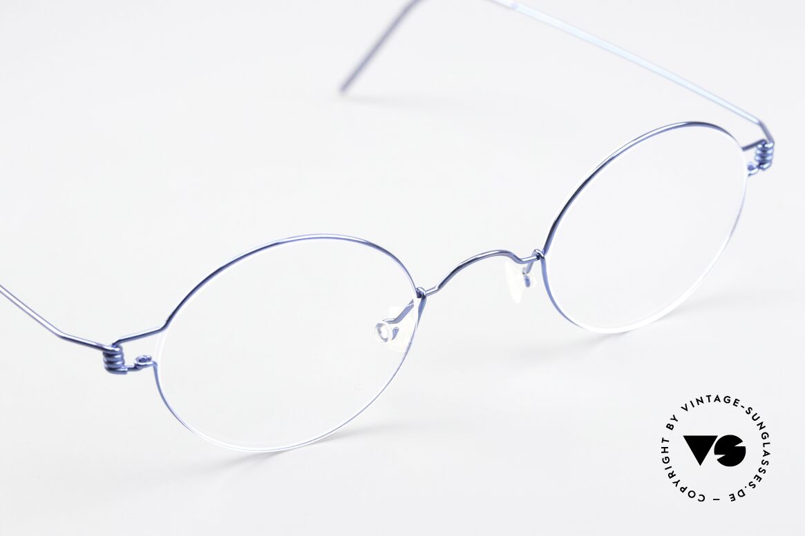 Lindberg Corona 42 Air Titan Rim Round Specs Blue Metallic, unworn, NOS, with original magnetic case by Lindberg, Made for Men and Women
