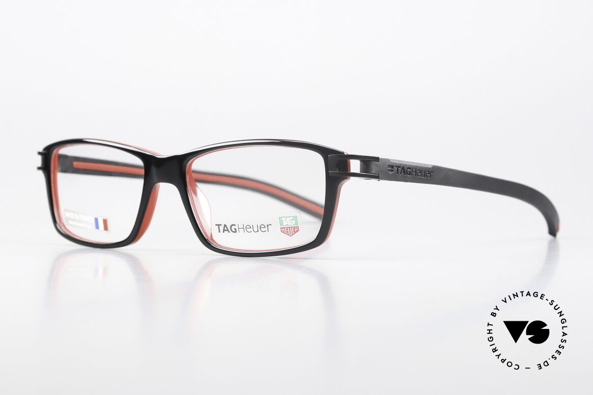 Tag Heuer 7601 Track Avant-Garde Technology, distinctive men's glasses made of elastomer plastic, Made for Men