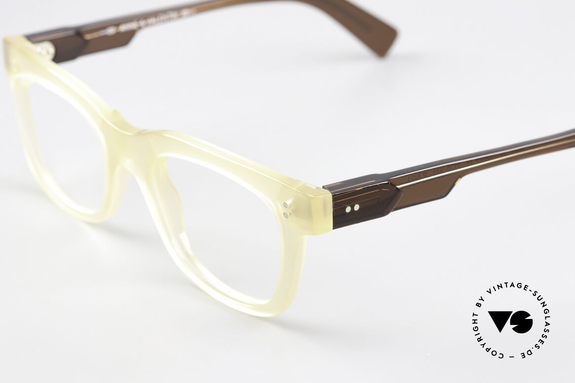 Anne Et Valentin Dylan Frame Translucent Brown, spent their lives creating their own collection, Made for Men and Women