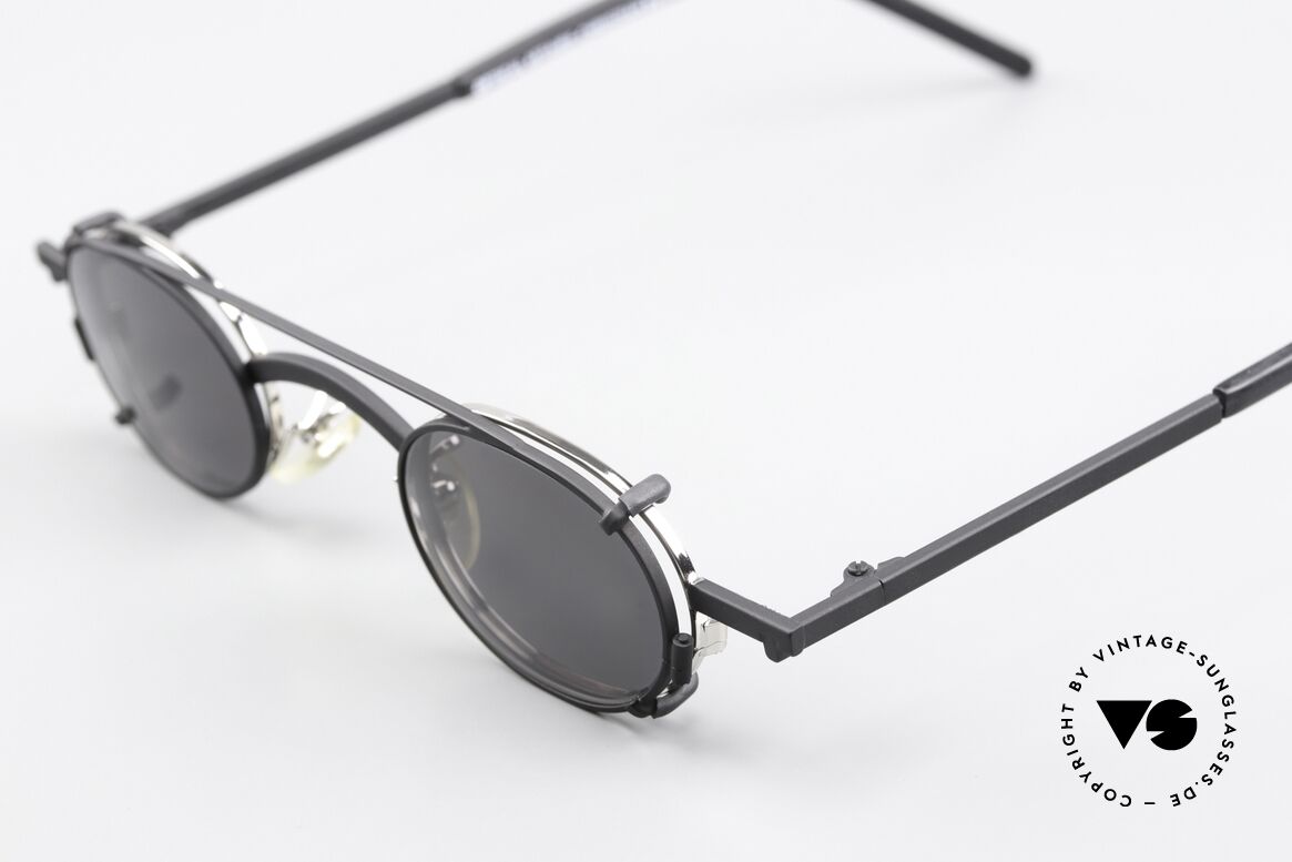 Christian Roth 2505 Oval Frame Black Clip On, with removeable CLIP-ON (for 100% UV protection), Made for Men and Women