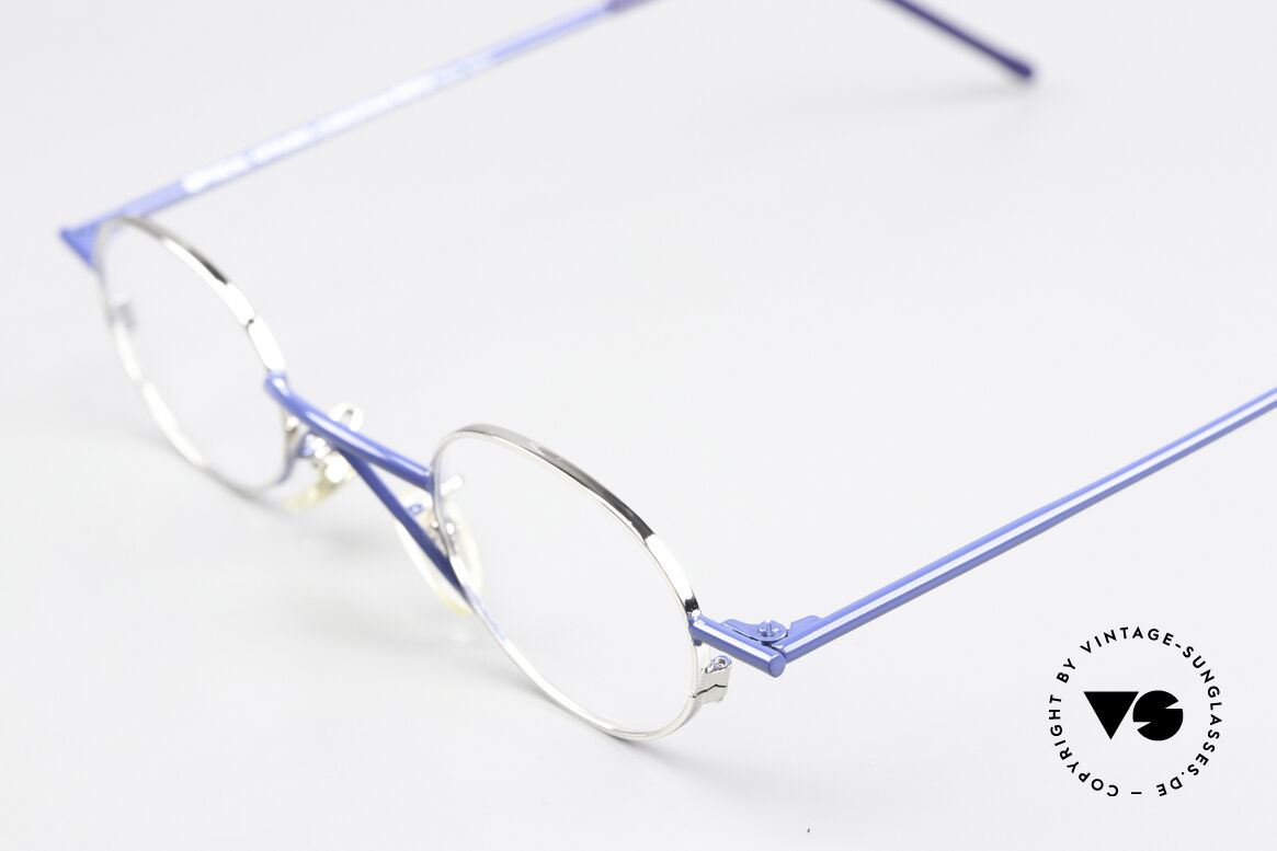Christian Roth 2400 Oval Frame Bauhaus Style, lens height = only 27mm, lens with = only 37mm, Made for Men and Women