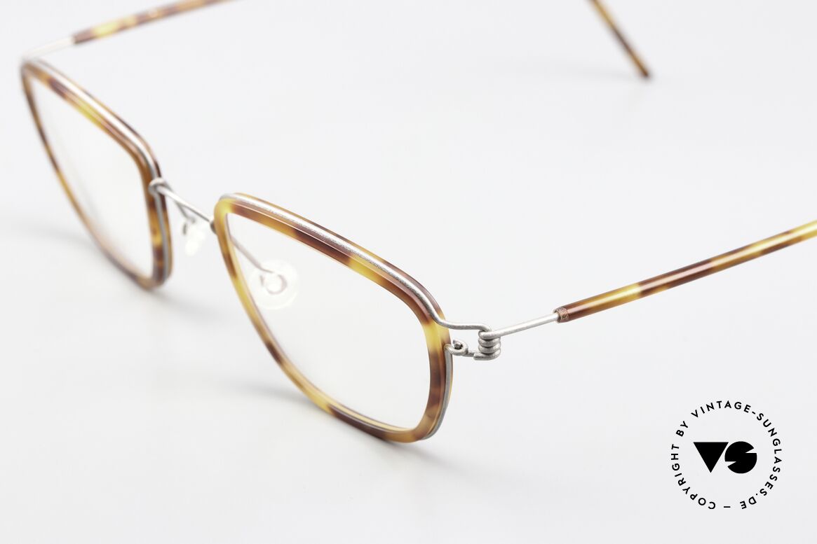 Lindberg Aiko Air Titan Rim Lightweight Titanium Specs, with additional temple covers; very comfortable to wear, Made for Men and Women