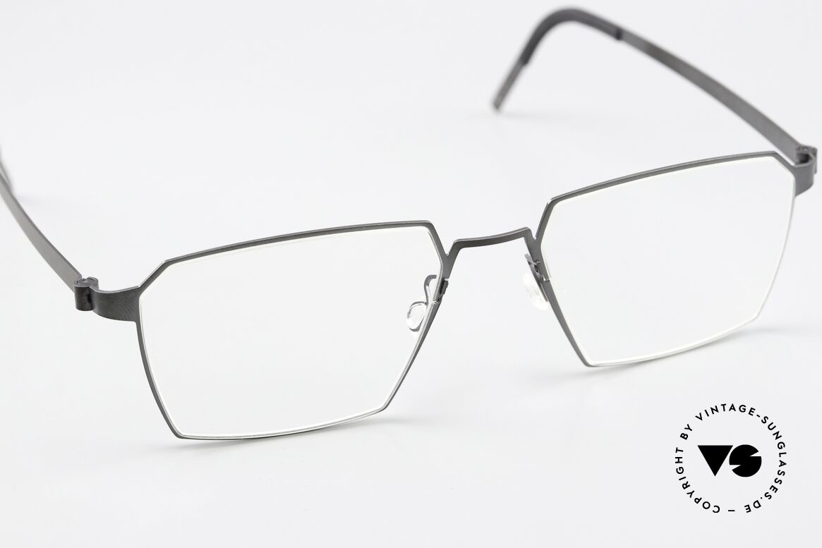 Lindberg 9628 Strip Titanium Matt Black Titan Frame, unworn, NOS, with an original hard case by Lindberg, Made for Men and Women