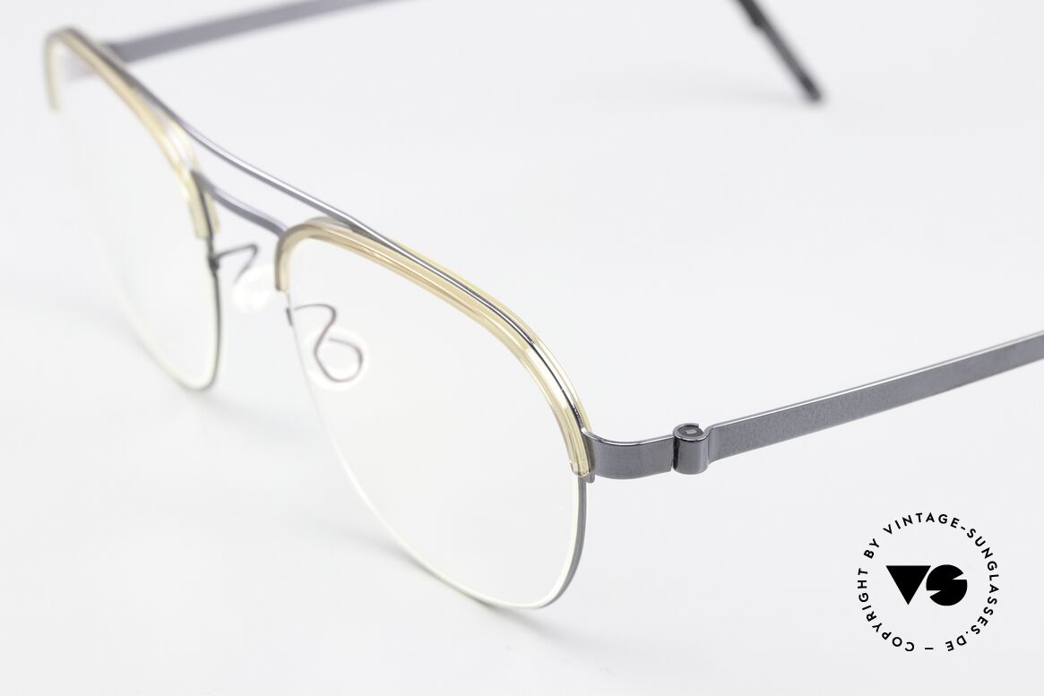 Lindberg 9848 Strip Titanium Combi Frame From 2017, bears the predicate "true VINTAGE LINDBERG" for us, Made for Men and Women