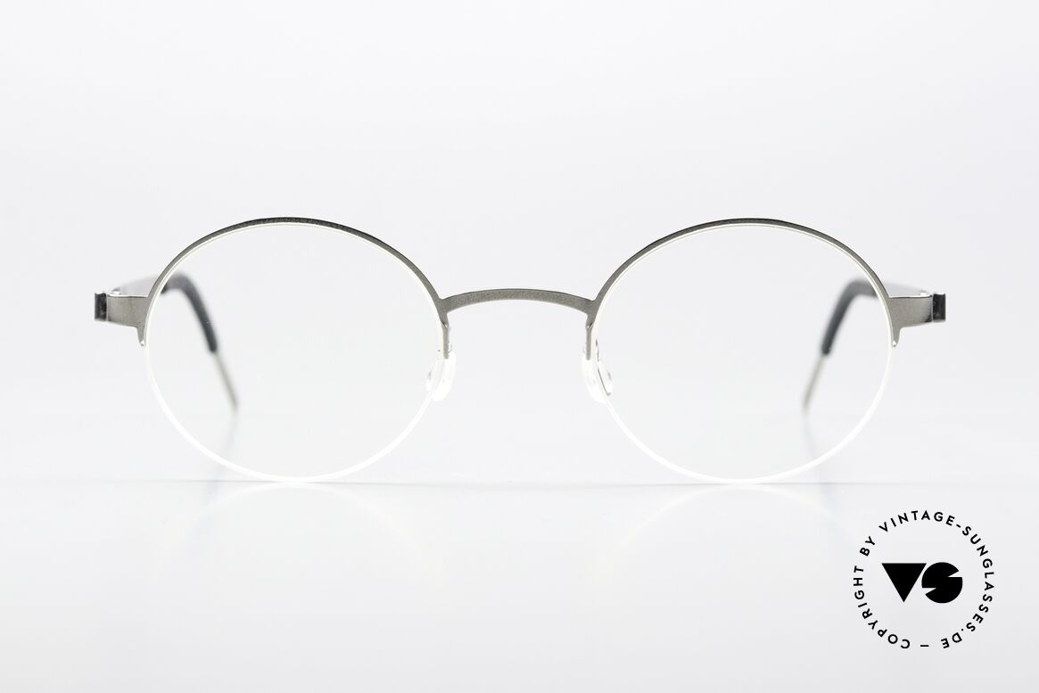 Lindberg 7413 Strip Titanium Round Nylor Frame Silver, ladies & gents model 7413, T407 in size 45-21, 135mm, Made for Men and Women