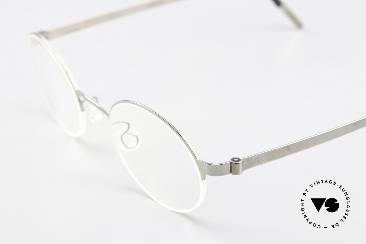 Lindberg 7413 Strip Titanium Round Nylor Frame Silver, bears the predicate "true VINTAGE LINDBERG" for us, Made for Men and Women