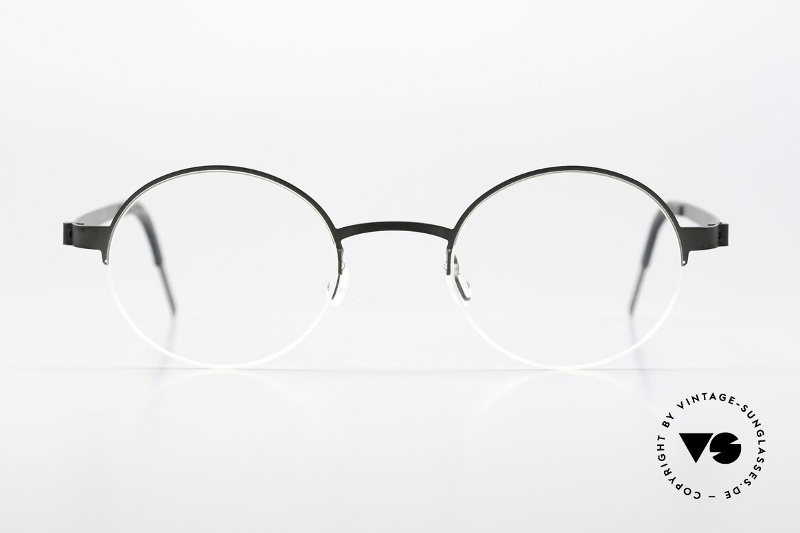 Lindberg 7413 Strip Titanium Round Nylor Frame Black, ladies & gents model 7413, T407 in size 45-21, 135mm, Made for Men and Women