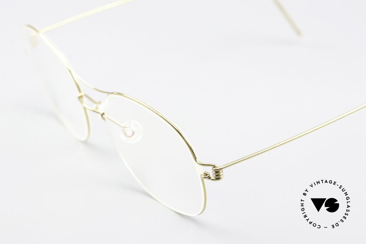 Lindberg Rasmus 47 Air Titan Rim Classic Frame Shiny Gold, high-end, stylish & really innovative: grade 'vintage', Made for Men and Women