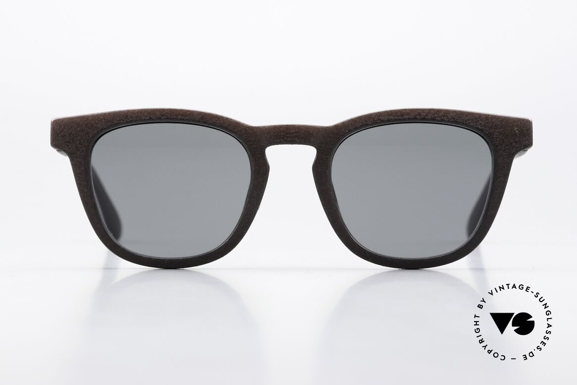 Mykita Mylon Balta Color Looks Live Dark Gray, size 50-21, color code 332; unisex sunglasses, Made for Men and Women
