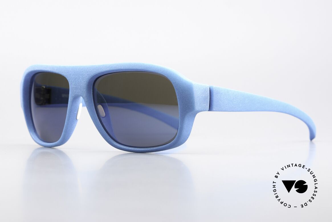 Mykita Mylon Titan Blue Mirrored Sun Lenses, col. 310 Malibu Blue Sky Flash (blue mirrored), Made for Men