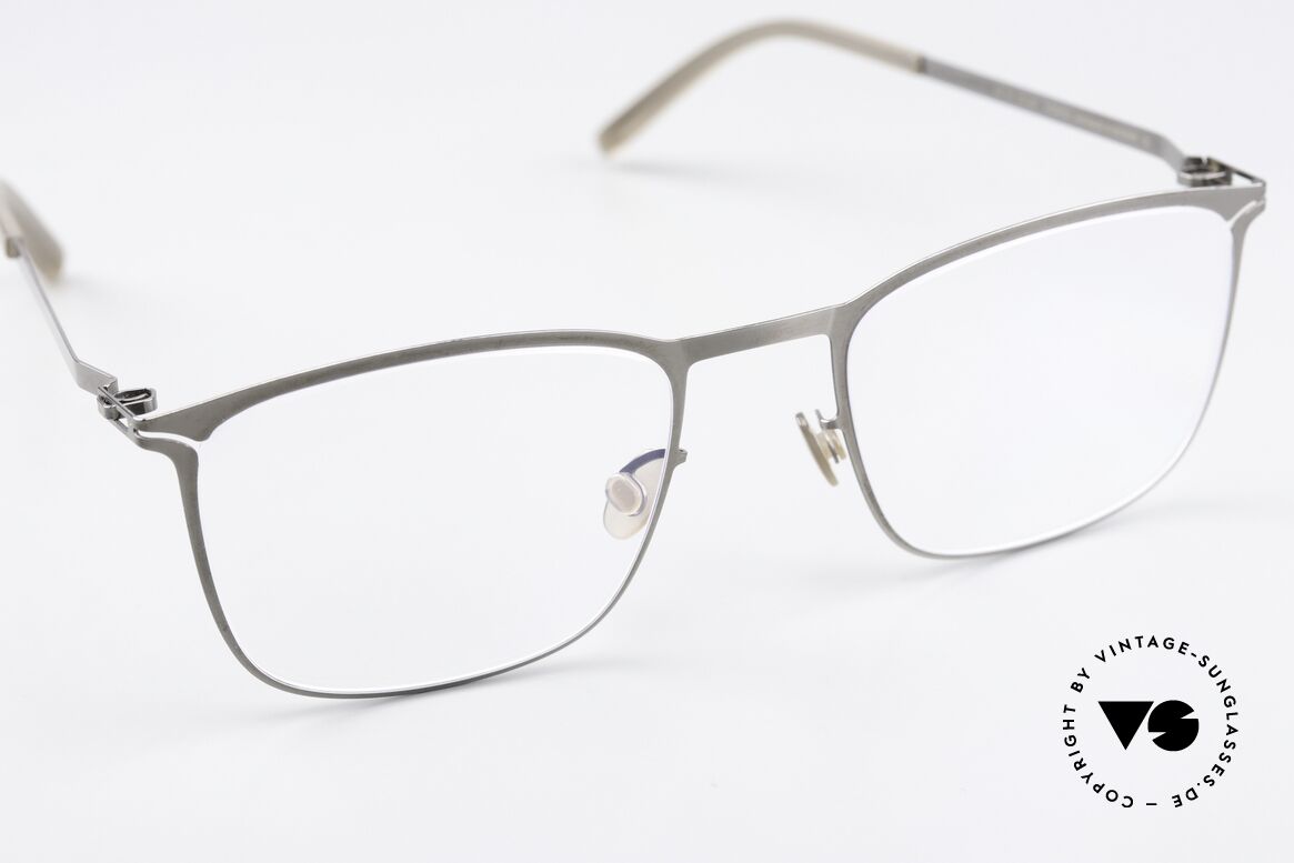 Mykita Veit Striking Frame Shiny Graphite, unworn model with full original packaging by MYKITA, Made for Men and Women