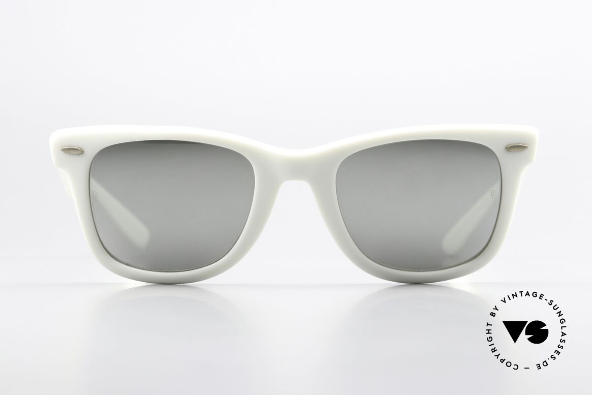 Ray Ban Wayfarer I USA Silver Mirrored B&L, often copied, never matched; (B&L size 5022), Made for Men and Women