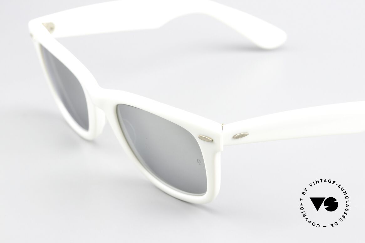 Ray Ban Wayfarer I USA Silver Mirrored B&L, unworn condition (NOS); a true vintage rarity!, Made for Men and Women