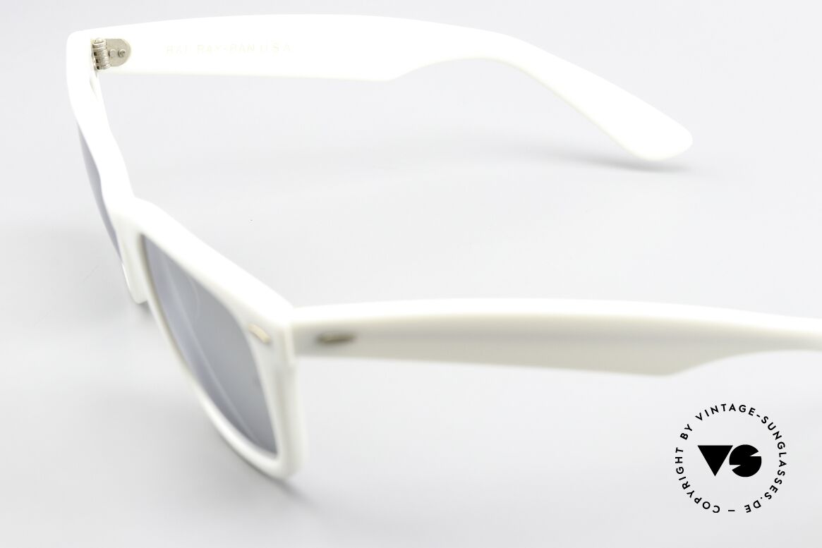 Ray Ban Wayfarer I USA Silver Mirrored B&L, Size: medium, Made for Men and Women