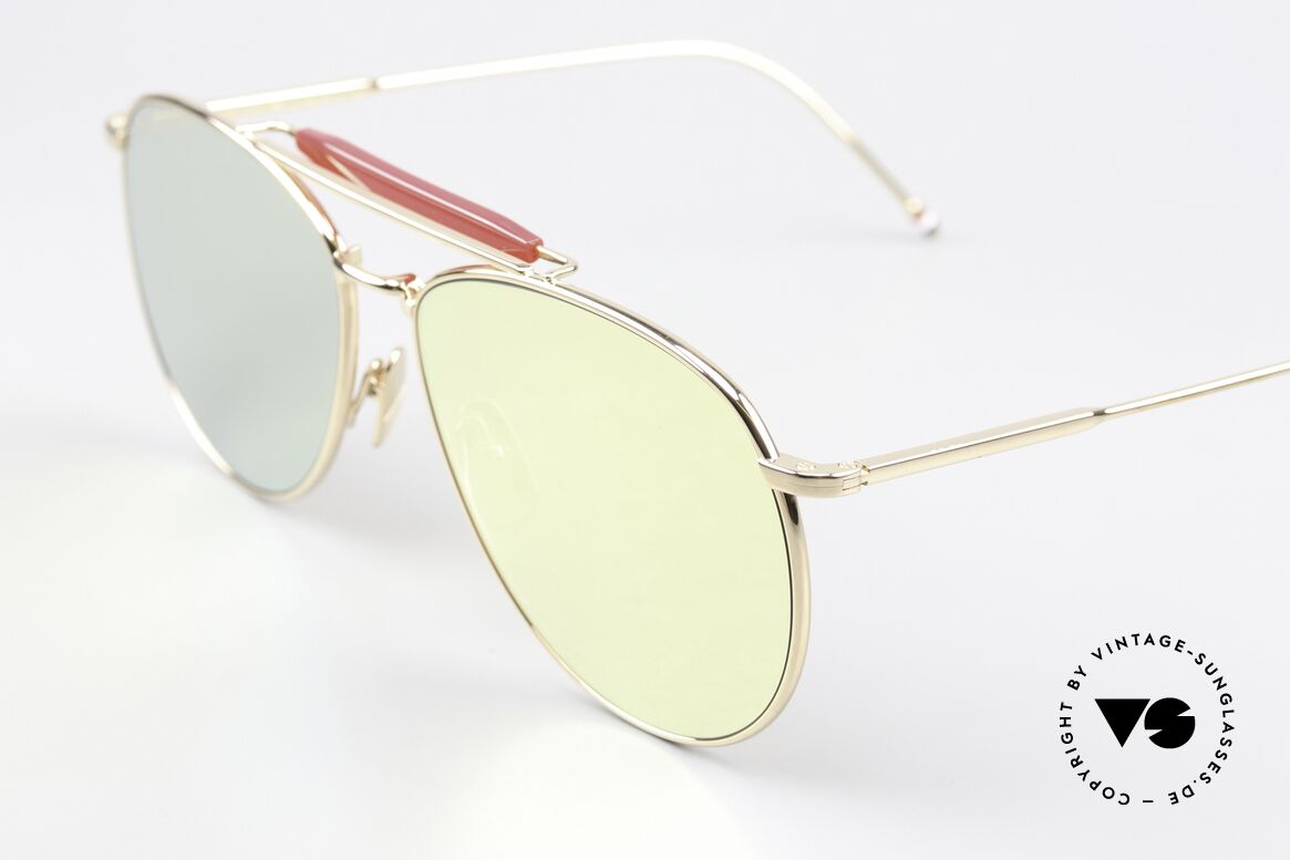 Thom Browne TB015 XL Aviator Gold Mirrored, GOLD-MIRROED sun lenses; 100% UV protection, Made for Men