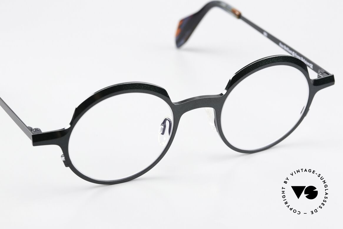 Theo Belgium Brilliant Diamond Cuts Series Frame, unworn (like all our rare vintage eyewear by THEO), Made for Men and Women