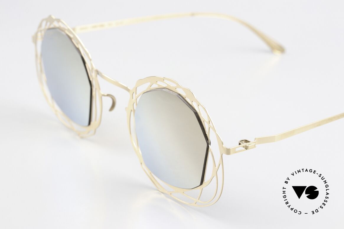 Mykita Nita Spectacular Designer Shades, grandiose color code 291: 'Champagne Gold / Flash', Made for Women