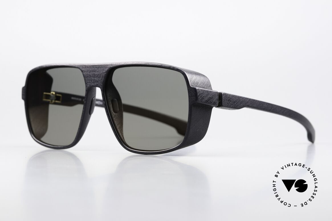 Mykita Mylon Daggoo Pitch Black Lightgold Flash, col. code 301 = Pitch Black / Gunmetal Flash, Made for Men