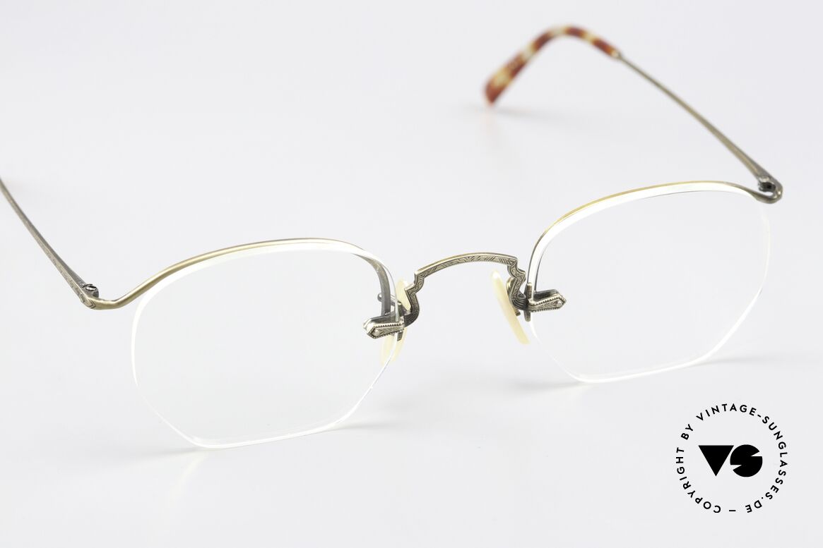 Oliver Peoples OP29D 1/10 12k Gold-Filled Frame, unworn rarity (like all our vintage O. Peoples glasses), Made for Men and Women