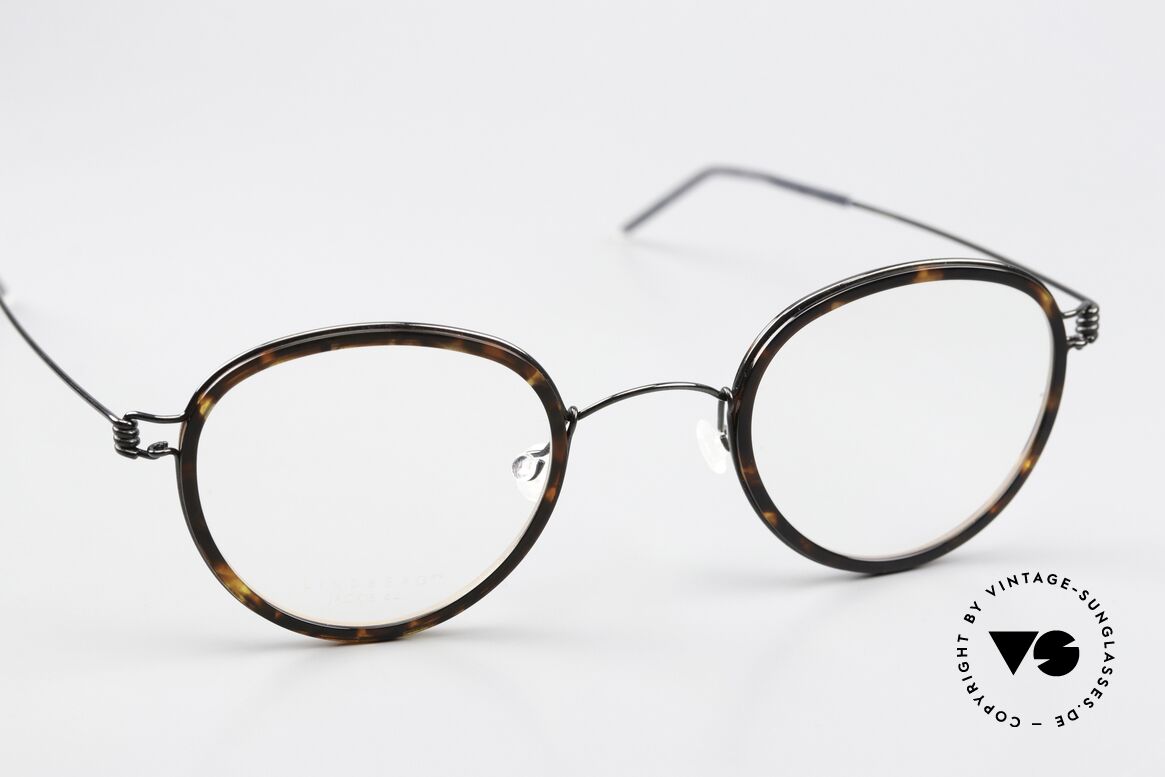 Lindberg Jackie 44 Air Titan Rim Panto Frame Tortoise Black, unworn, NOS, with an original hard case by LINDBERG, Made for Men and Women