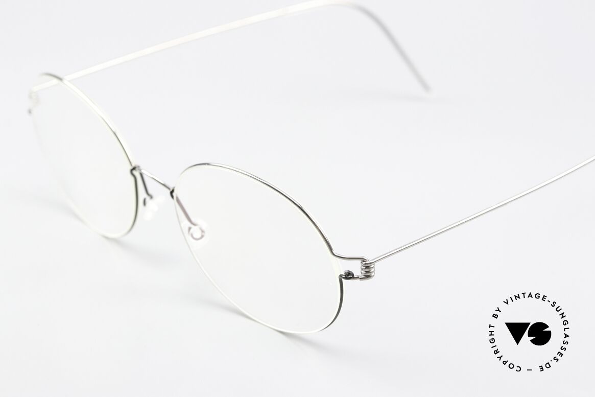 Lindberg Florence Air Titan Rim Round Oval Silver Gray, extremely strong, resilient and flexible (and 3g only!), Made for Men