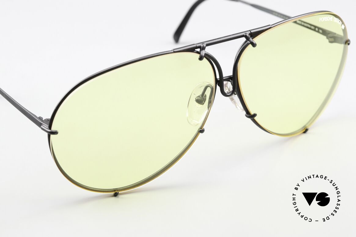 Porsche 5621 Kalichrome 80's Shades, 2nd hand in excellent condition (with orig. PD case), Made for Men