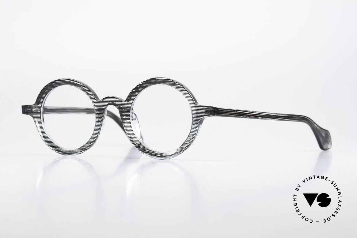 Theo Belgium Mille 88 Round Transparent Patterned, interesting Theo designer eyeglasses; size 44-25, Made for Men and Women