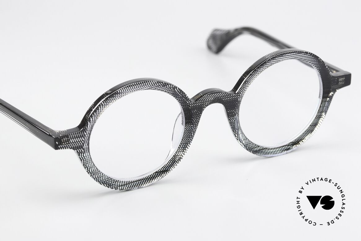 Theo Belgium Mille 88 Round Transparent Patterned, unworn; like all our vintage Theo eyewear specs, Made for Men and Women