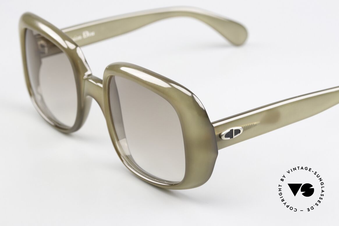 Christian Dior 602 Optyl Frame Effet Mystique, material has a "shape memory" & does not seem to age, Made for Women