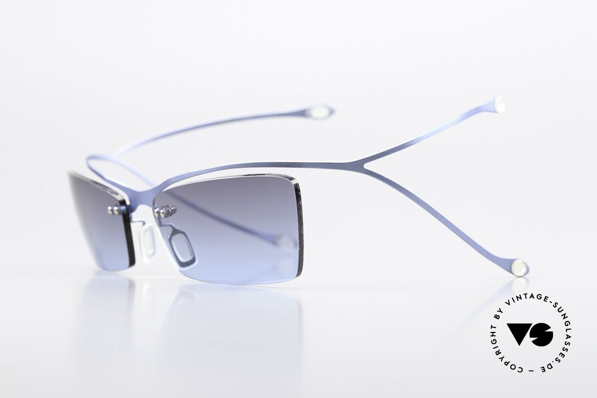 Parasite Hybride 0 Double Stereo Temples, the sunglasses are influenced by 'Science Fiction', Made for Men and Women