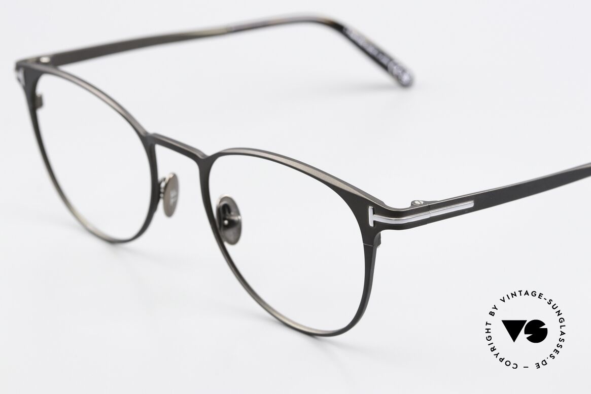 Tom Ford TF5936 Titan Frame Made in Japan, noble, timeless, comfortable (very pleasant to wear), Made for Men and Women