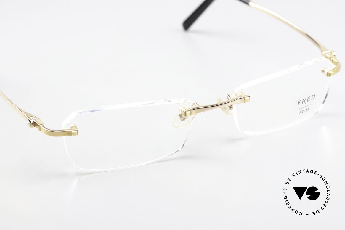 Fred Sainte-Lucie Genuine Pearl On The Frame, lens shape & lens size can be adjusted by an optician, Made for Men and Women